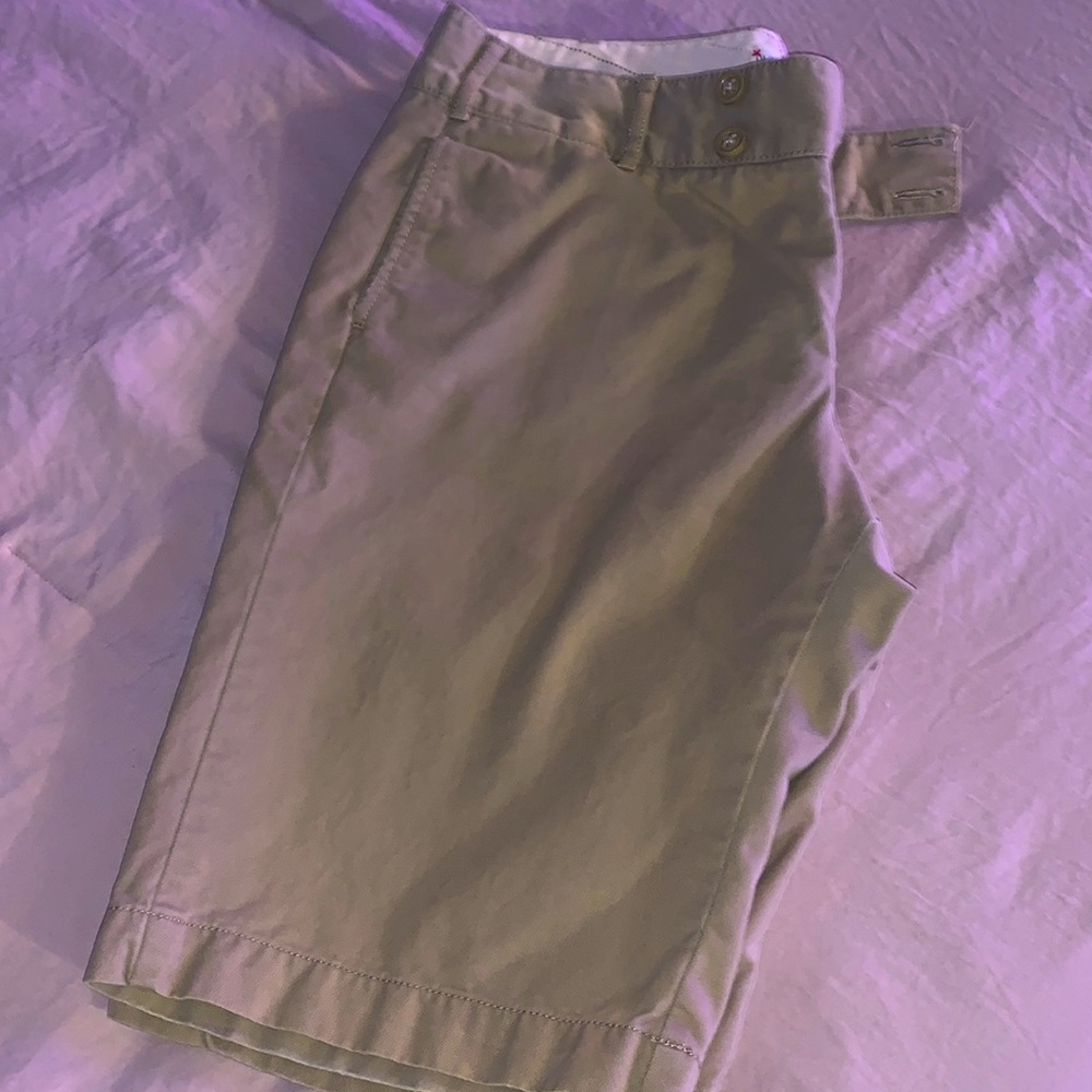 Khaki shorts women’s size 12 above the knee hip waist